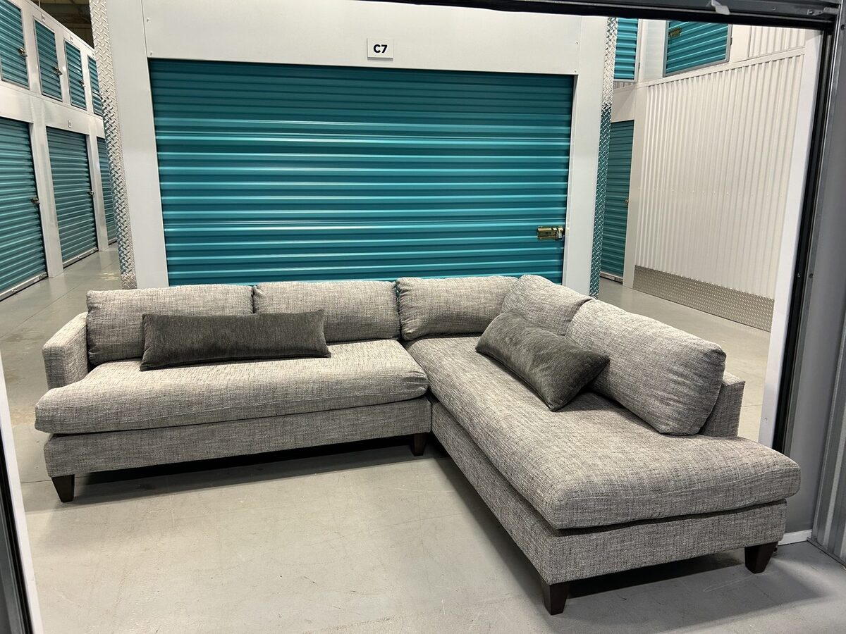 La-Z-Boy Emric 2-Piece Sectional with Right-Facing Chaise